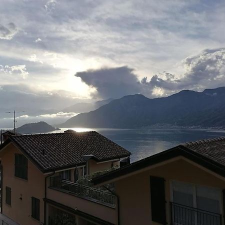 Vista Lago Panoramica Colonno 外观 照片